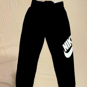 2/$10 Boys 6 Nike Joggers